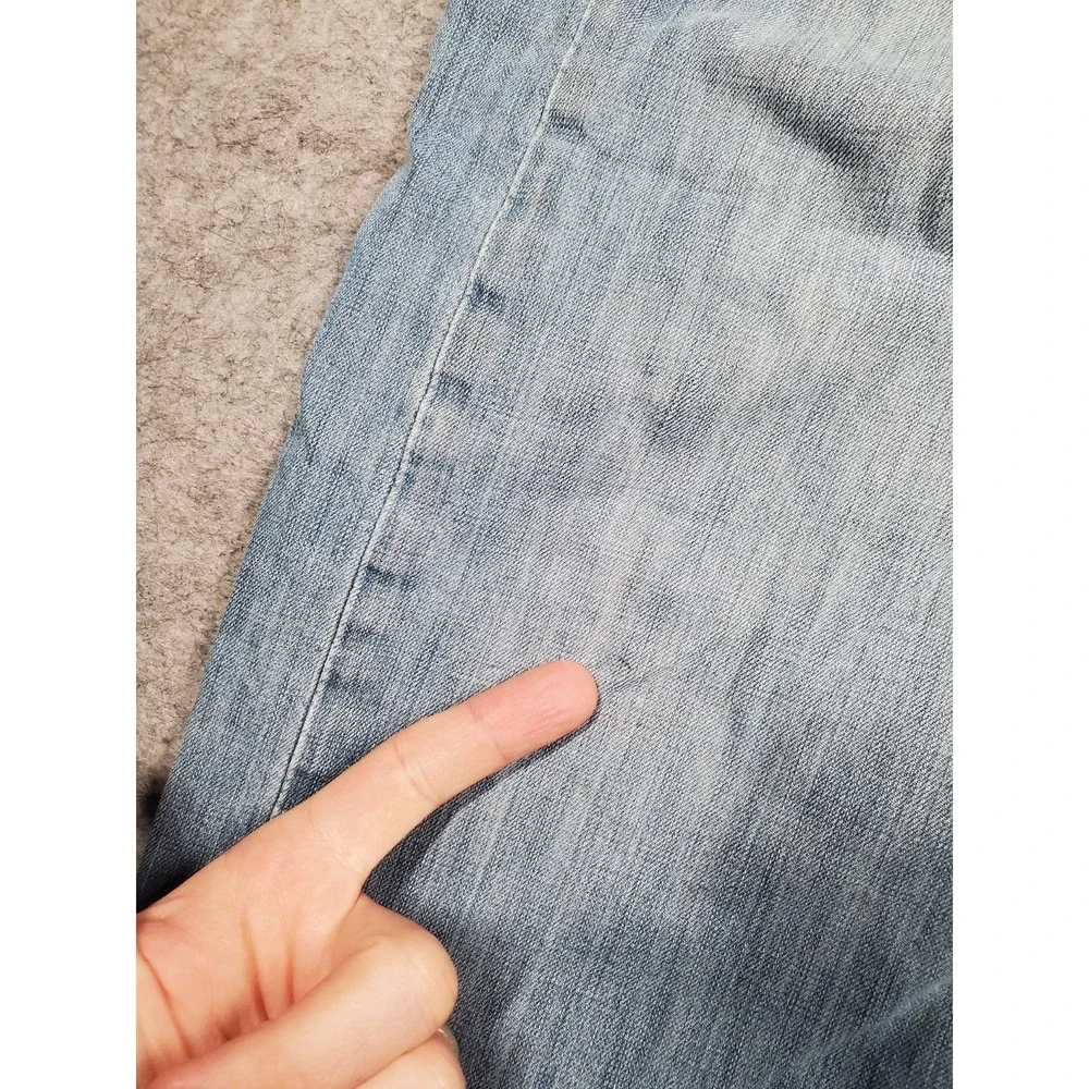 Levis pants have